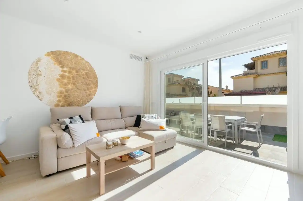 Chalet con piscina en venta en Pilar de la Horadada ciudad, imagen 7