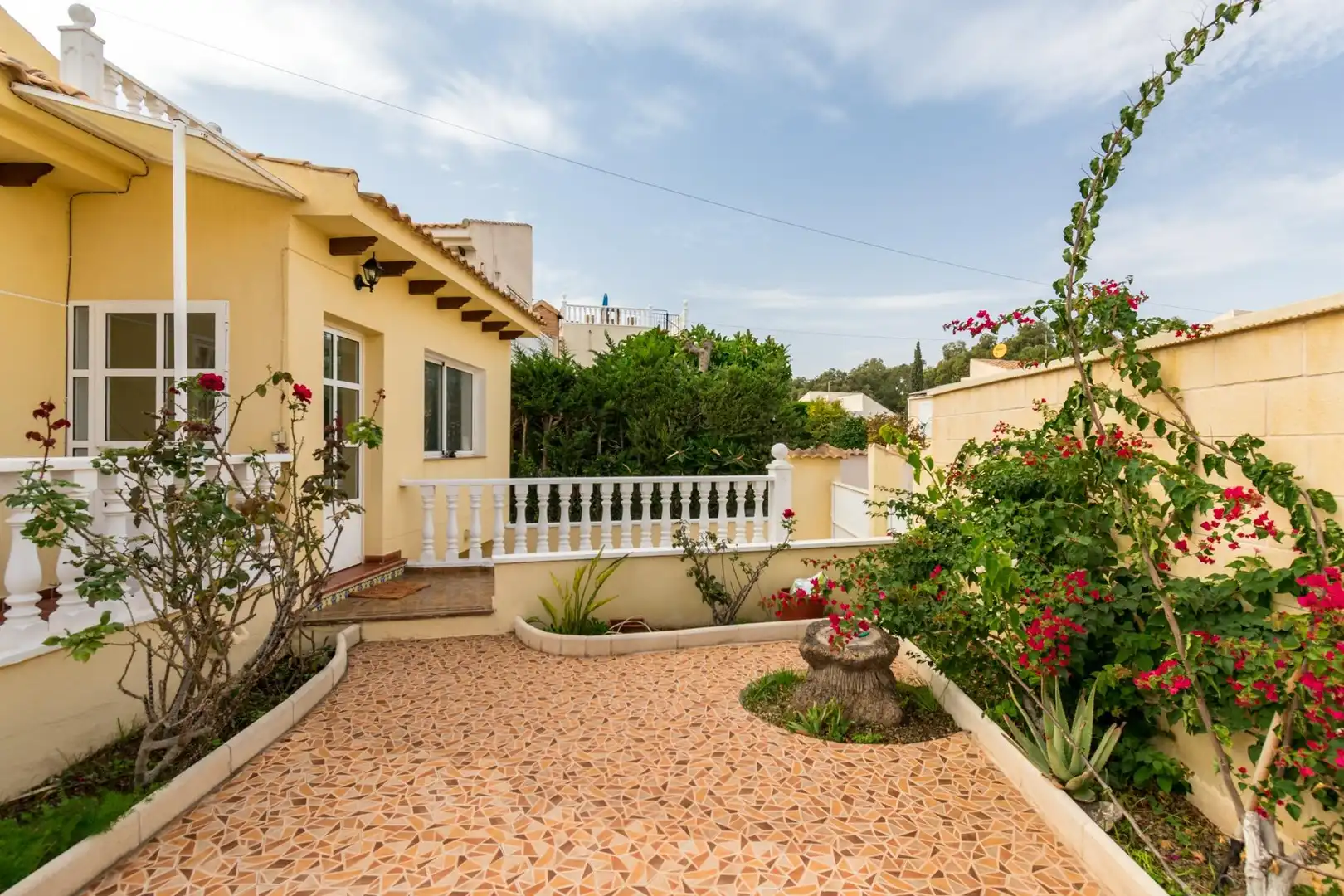 Chalet con terraza en venta en Orihuela Costa, imagen 2