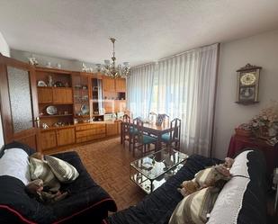 Living room of Flat for sale in  Madrid Capital