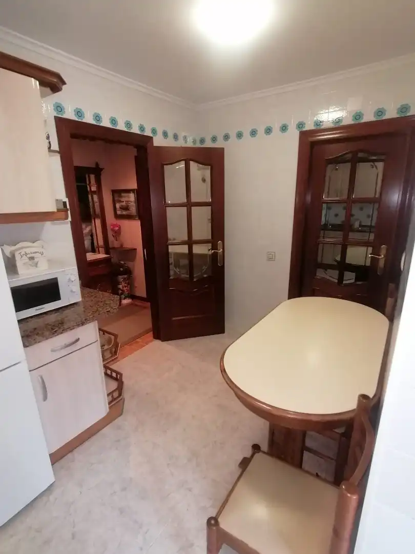 Flat for rent in Gijón   with Heating, Parquet flooring and Furnished