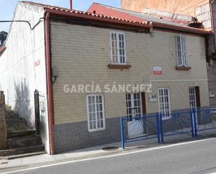 Vista exterior de Casa adosada en venda en Boiro