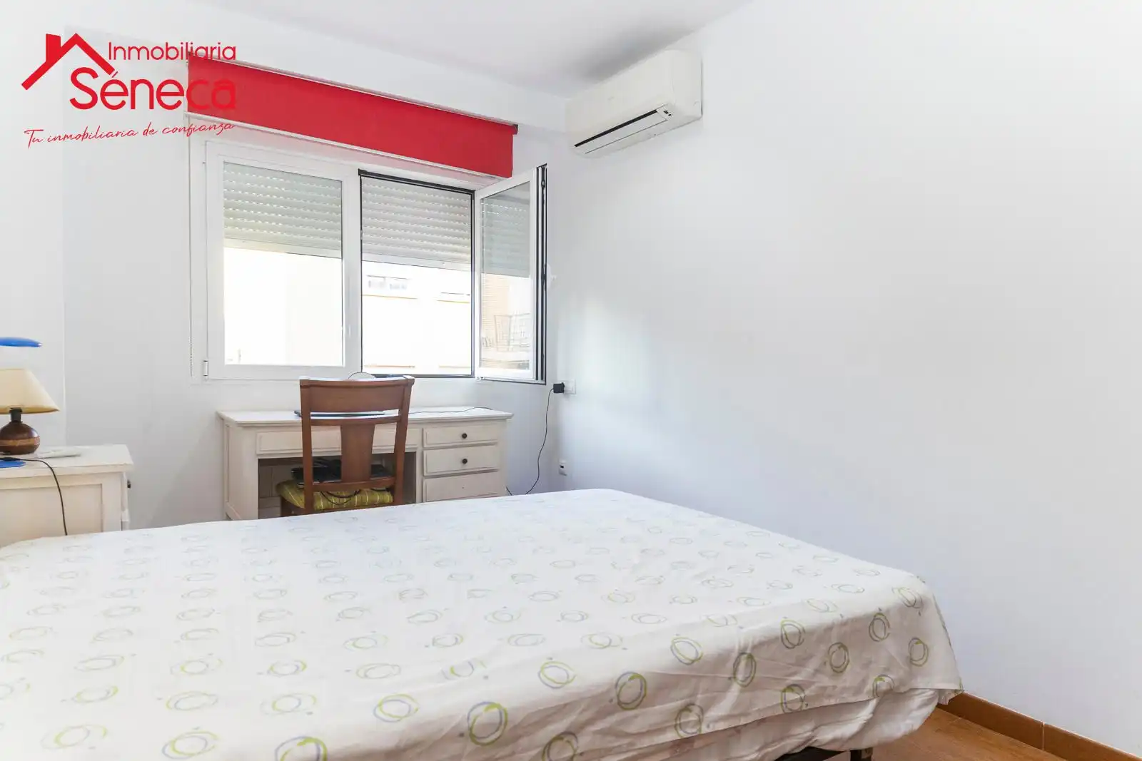 Bedroom of Flat for sale in Córdoba  with Air Conditioner, Terrace and Storage room