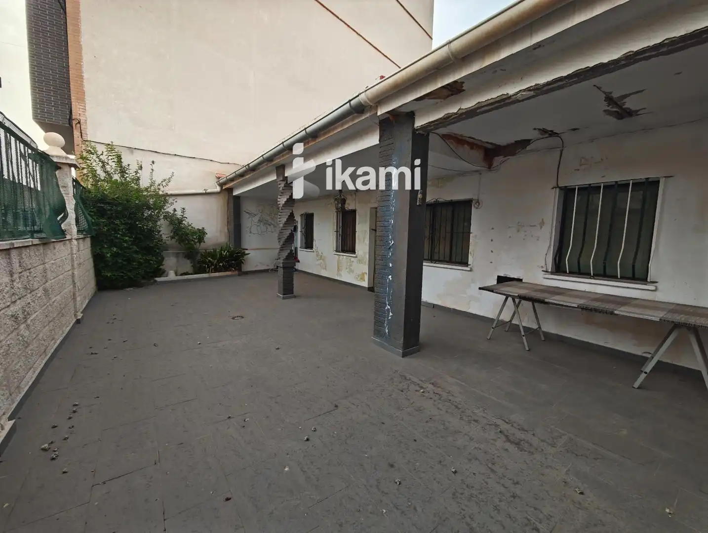 Casa amb jardí en venda a Blasco Ibañez