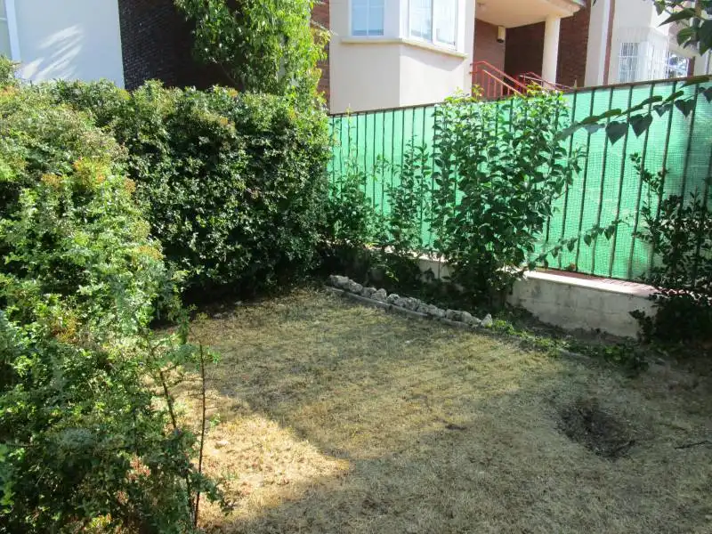 Garten von Einfamilien-Reihenhaus zum Verkauf in Cabrerizos mit Heizung, Abstellraum und Schwimmbad