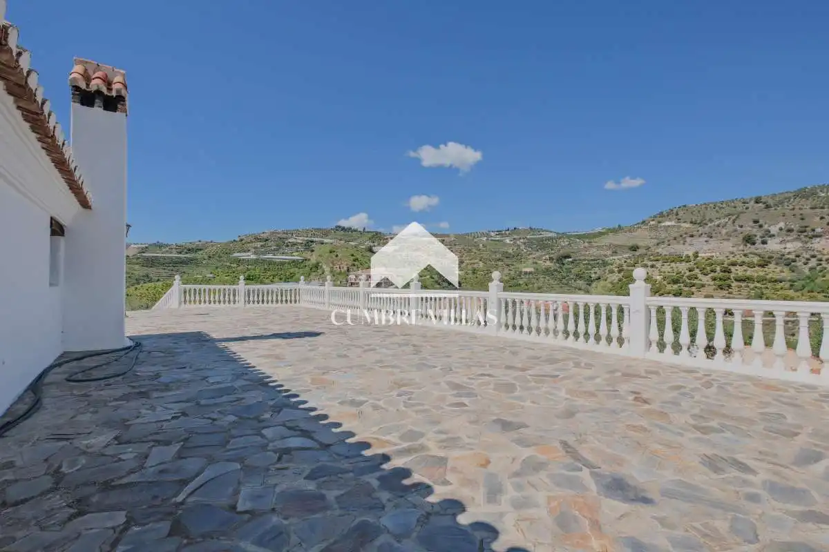 Casa rústica amb jardí en venda a Ítrabo, imagen 48