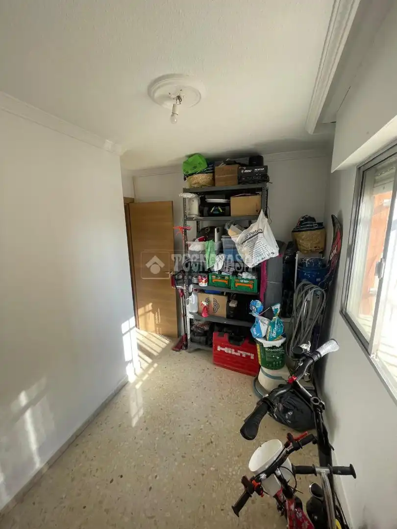 Flat for sale in Sevilla  with Air Conditioner and Terrace
