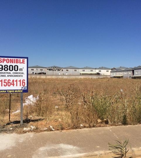 Foto 2 de Residencial de lloguer a Torrent - Calle Guindilla, Poligono Mas del Jutge, Valencia