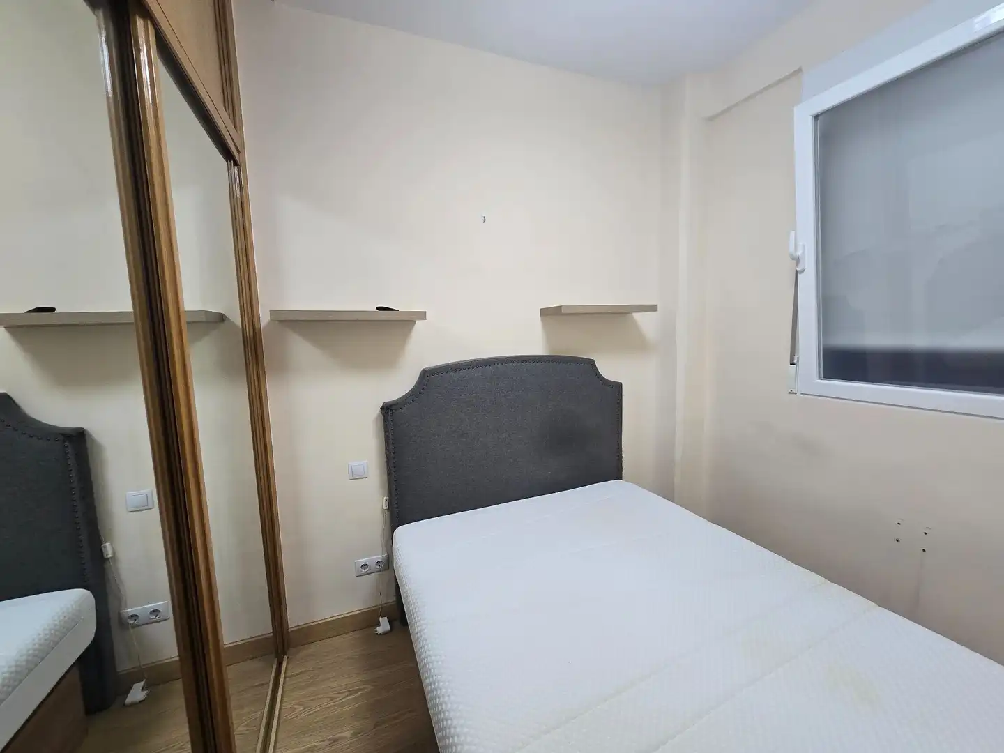 Habitación de Apartamento en venta en Madrid con Calefacción y Amueblado