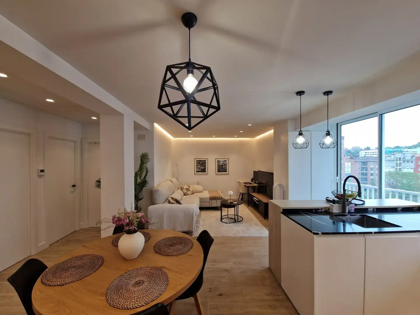 Sala de estar de Piso en venta en Donostia - San Sebastián  con Calefacción y Amueblado