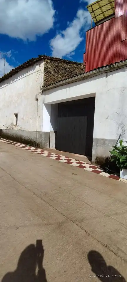 Parking of Country homes for sale in Palomero