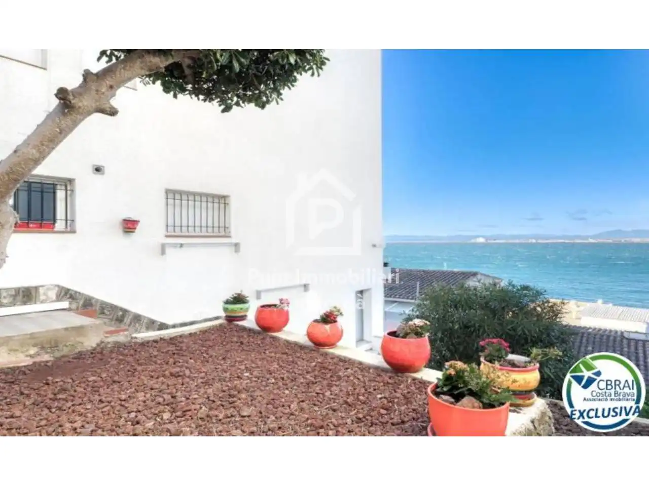 Jardín de Estudio en venta en Roses con Aire acondicionado, Parquet y Amueblado