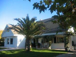 Exterior view of House or chalet for sale in Pozuelo de Alarcón  with Air Conditioner, Heating and Private garden