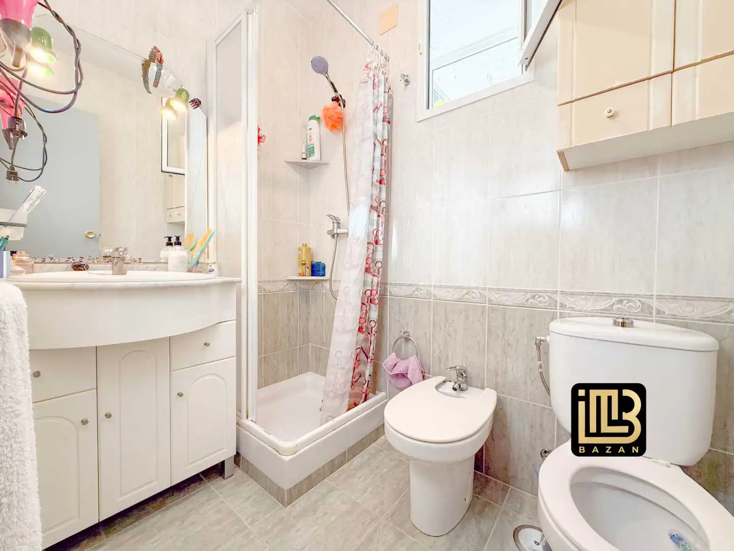 Bathroom of Flat for share in Málaga  with Furnished, Washing machine and Microwave
