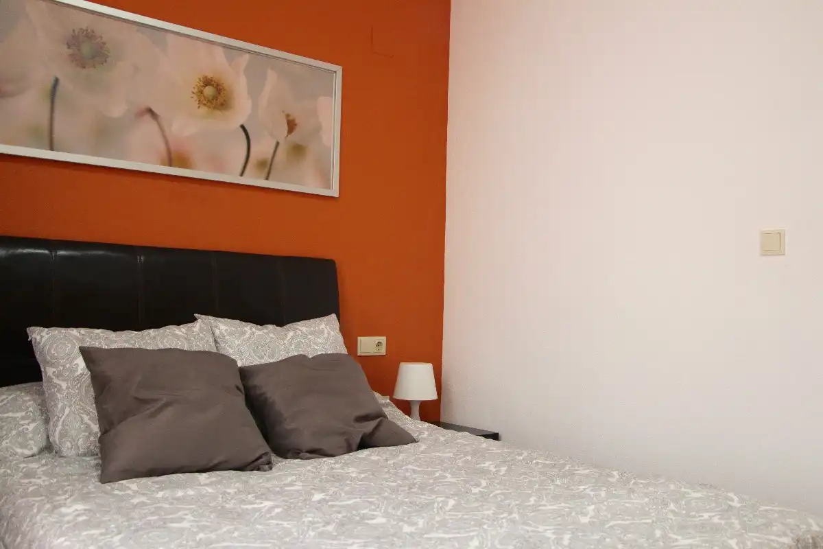 Habitación de Piso de alquiler en Alfara del Patriarca con Terraza y Amueblado