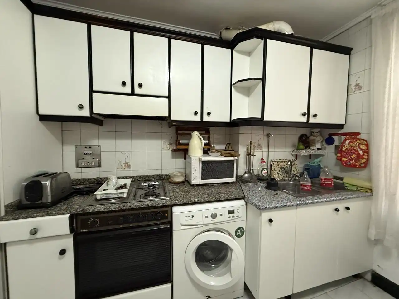 Küche von Wohnung zum Verkauf in Barakaldo  mit Terrasse, Möbliert und Balkon