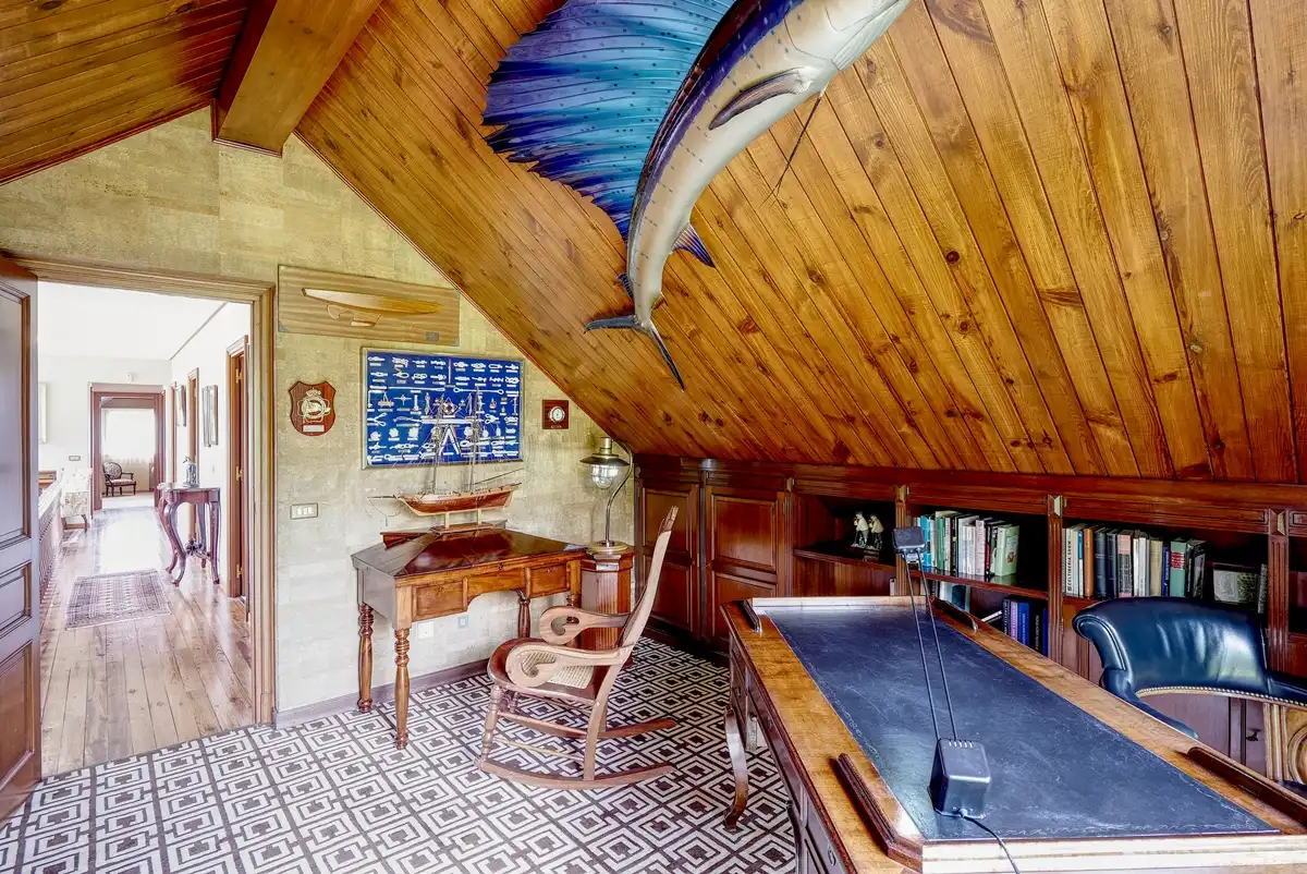Sala d'estar de Casa o xalet en venda en Sada (A Coruña) amb Calefacció, Jardí privat i Parquet