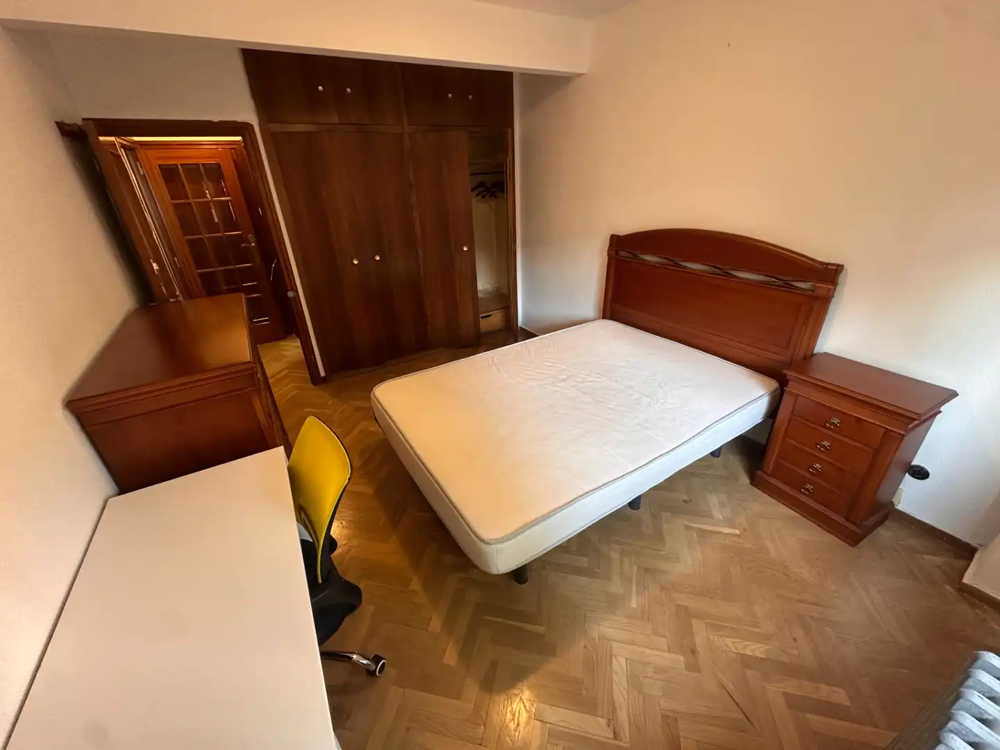 Bedroom of Flat for rent in Cuenca  with Heating, Furnished and Oven