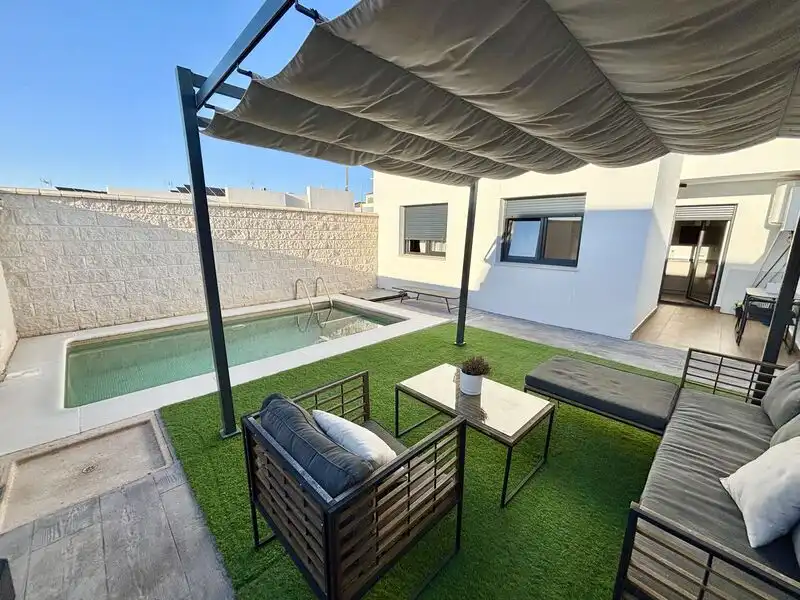 Terraza de Casa adosada en venta en Olías del Rey con Aire acondicionado, Calefacción y Piscina