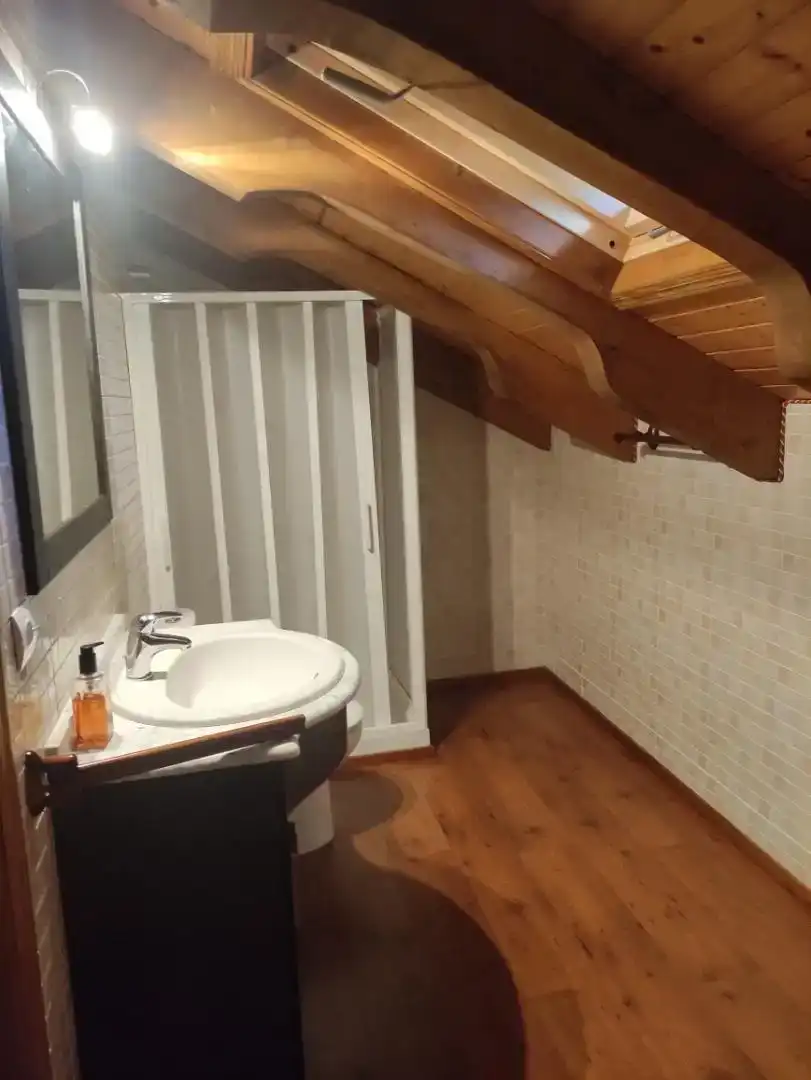 Baño de Casa adosada en venta en Igüeña con Amueblado
