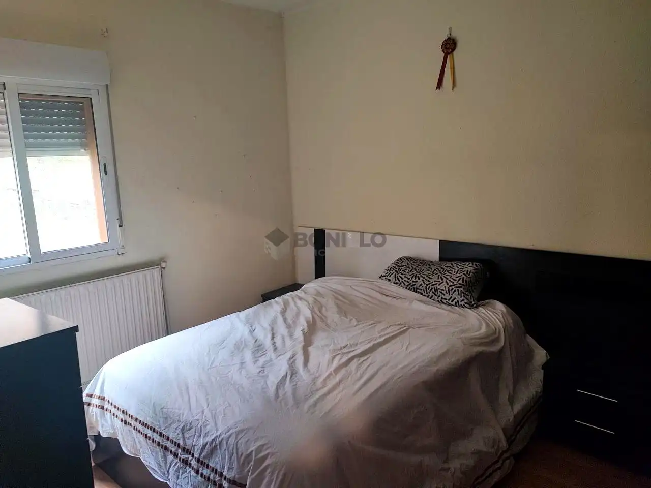 Dormitori de Apartament en venda en Teruel amb Calefacció i Moblat