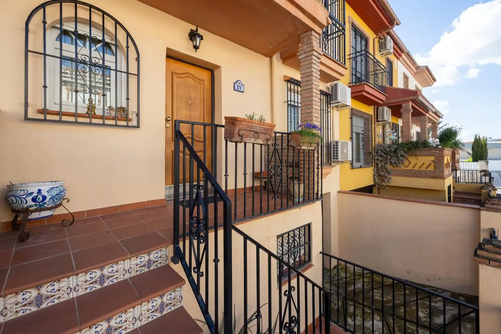 Terraced house for sale in Calle de Rosalía de Castro, imagen 5