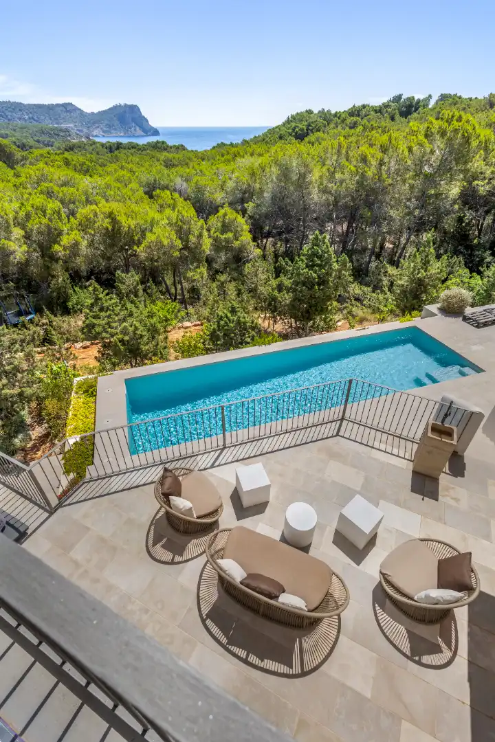 Piscina de Casa o xalet en venda en Santa Eulària des Riu amb Aire condicionat, Calefacció i Jardí privat