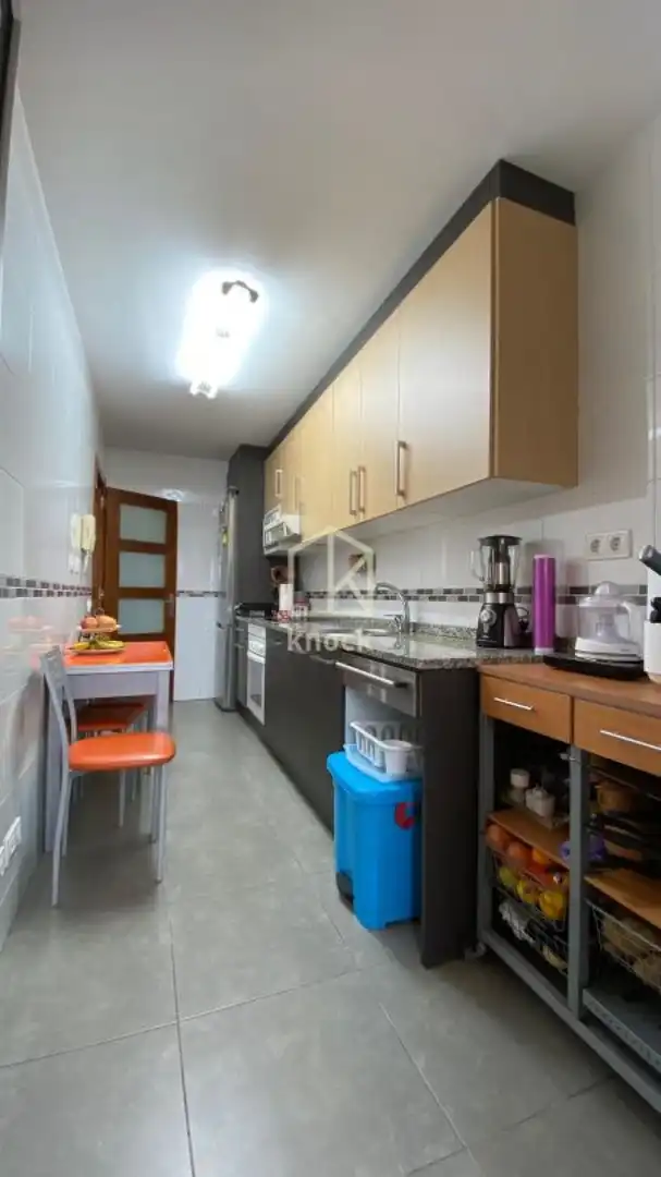 Flat for rent in Gijón - Calle Concejo de Villayón, Jove