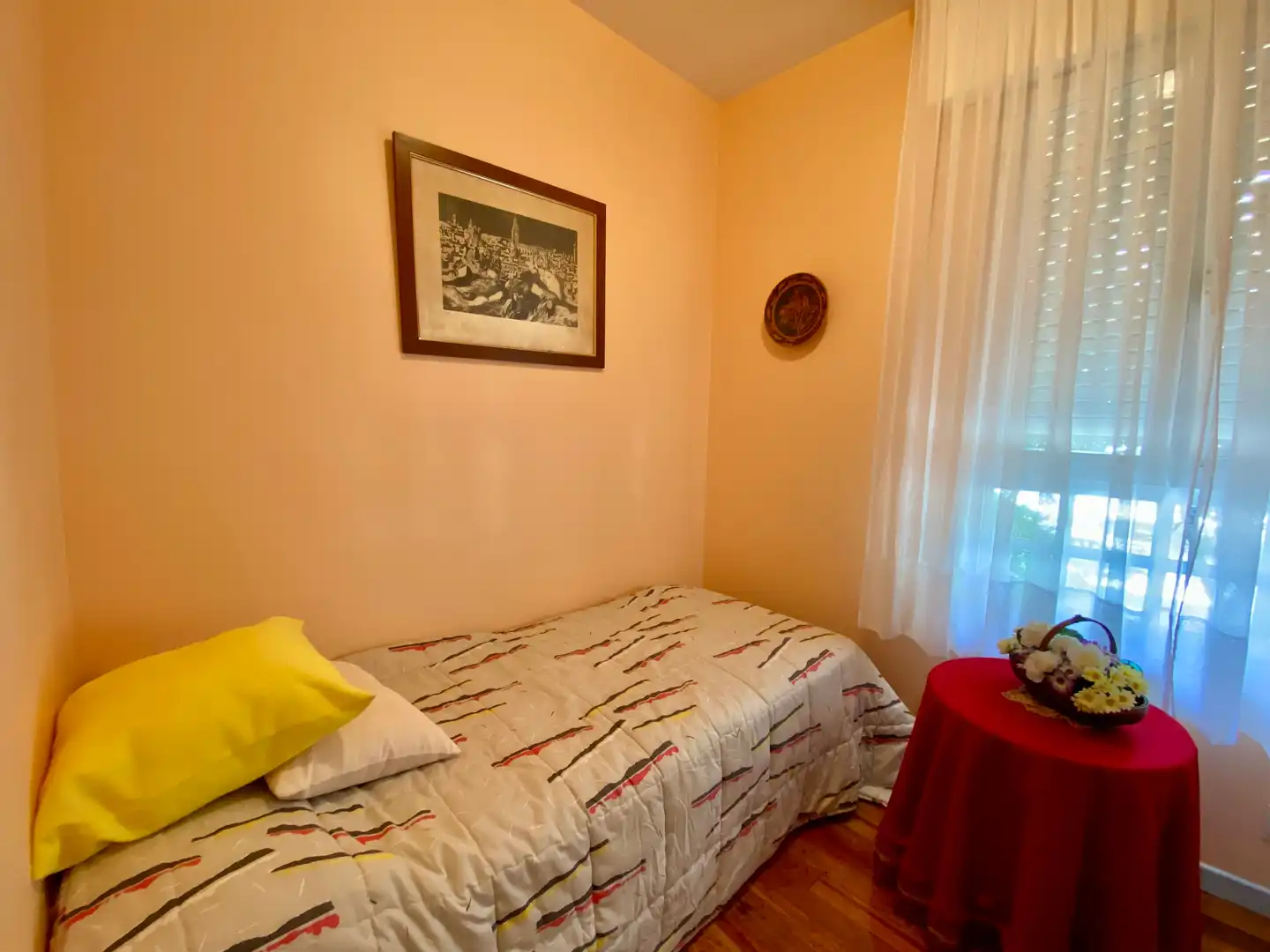 Schlafzimmer von Einfamilien-Reihenhaus zum Verkauf in O Grove   mit Privatgarten, Terrasse und Abstellraum