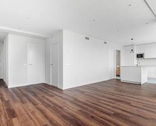 Sala d'estar de Pis en venda en  Madrid Capital amb Aire condicionat i Calefacció