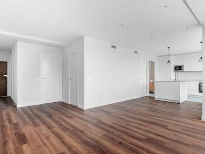 Living room of Flat for sale in  Madrid Capital  with Air Conditioner and Heating