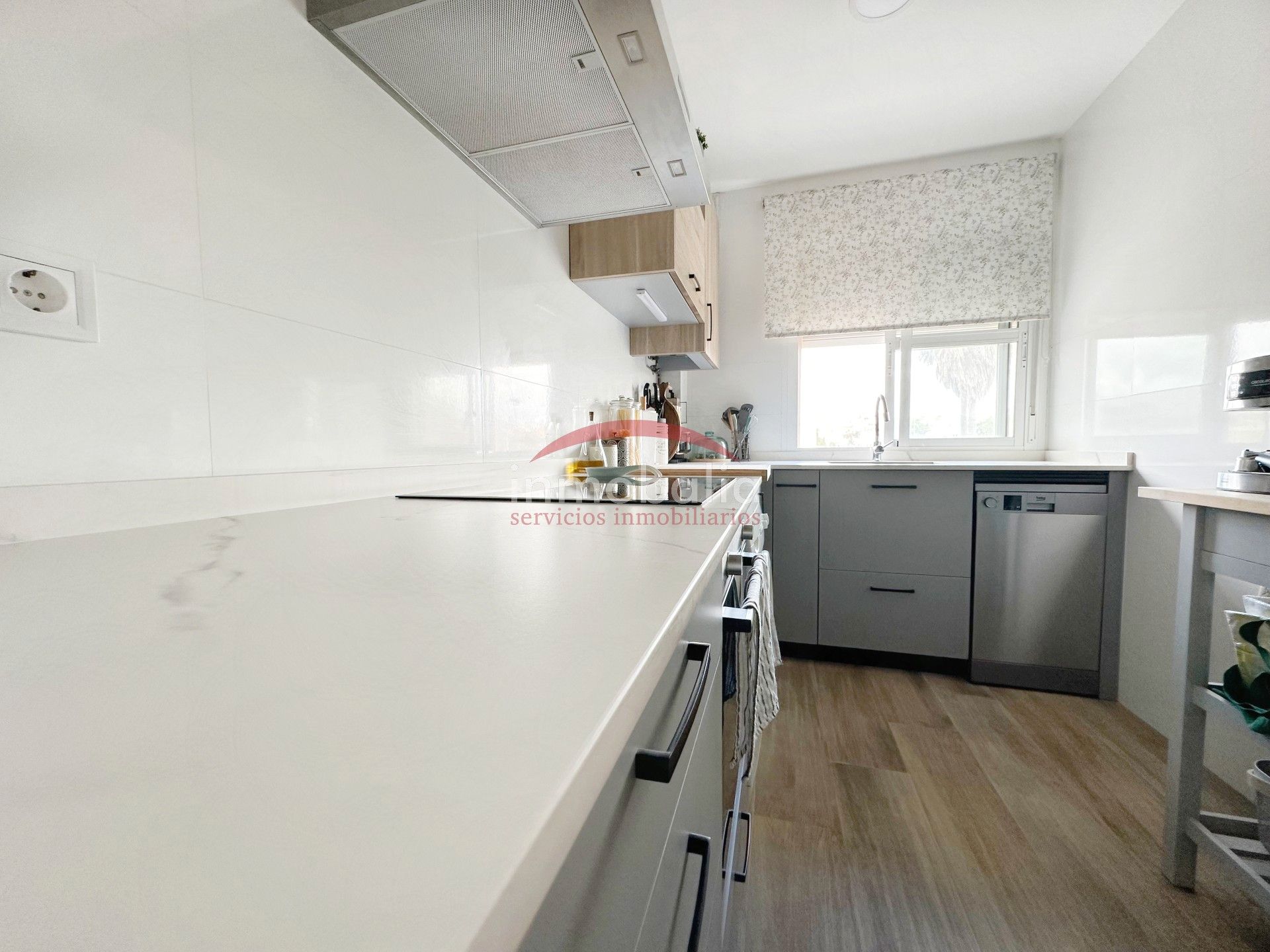 Single-family semi-detached for sale in Calle José Villegas, Gines