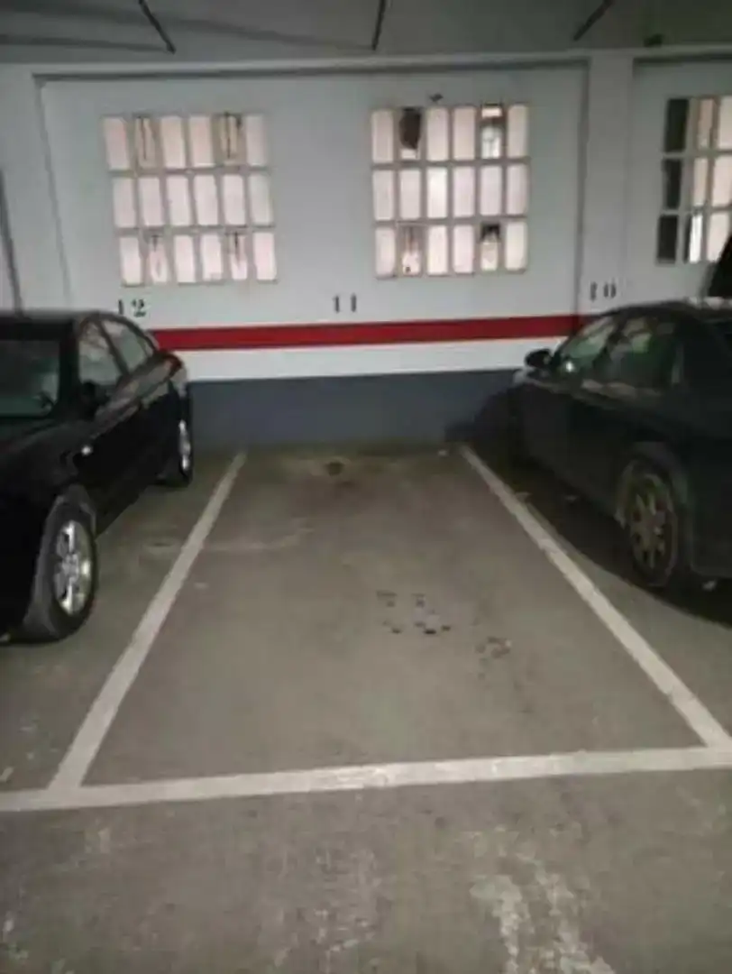 Parkplatz von Garage zum Verkauf in Zaragoza