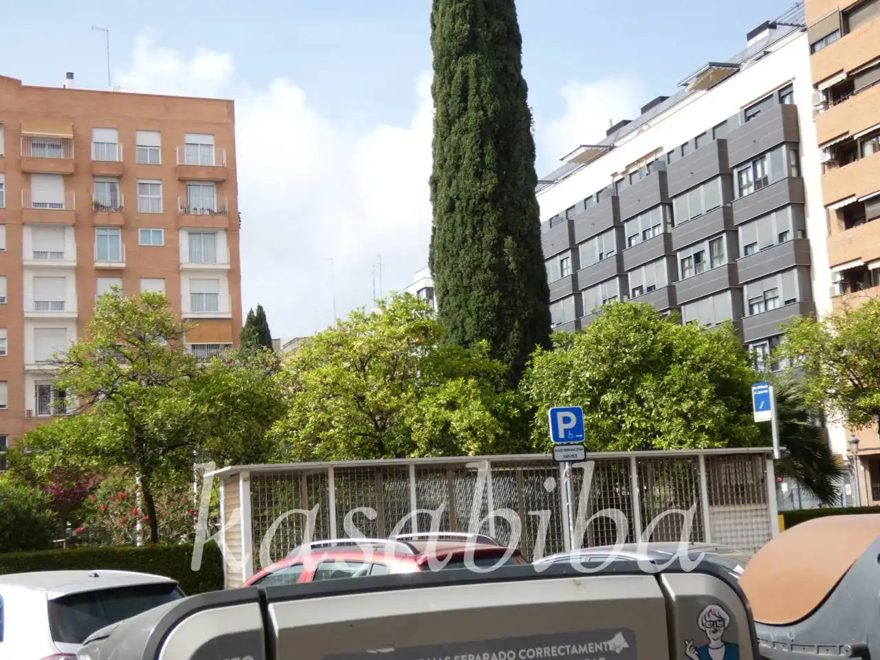 Aparcament de Pis de lloguer en Valencia amb Aire condicionat, Calefacció i Moblat