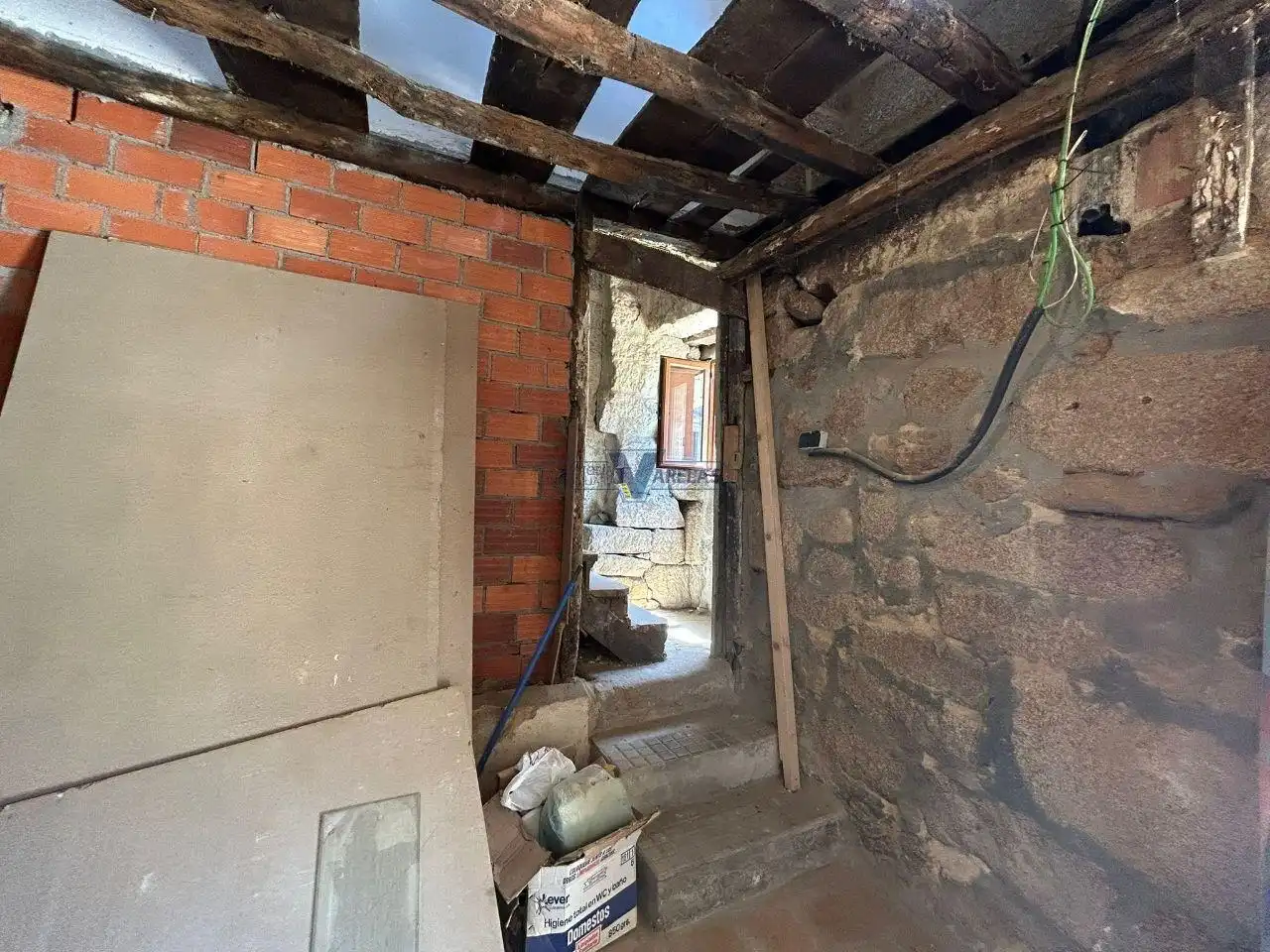 Houses for sale in San Cibrao das Viñas  with Heating