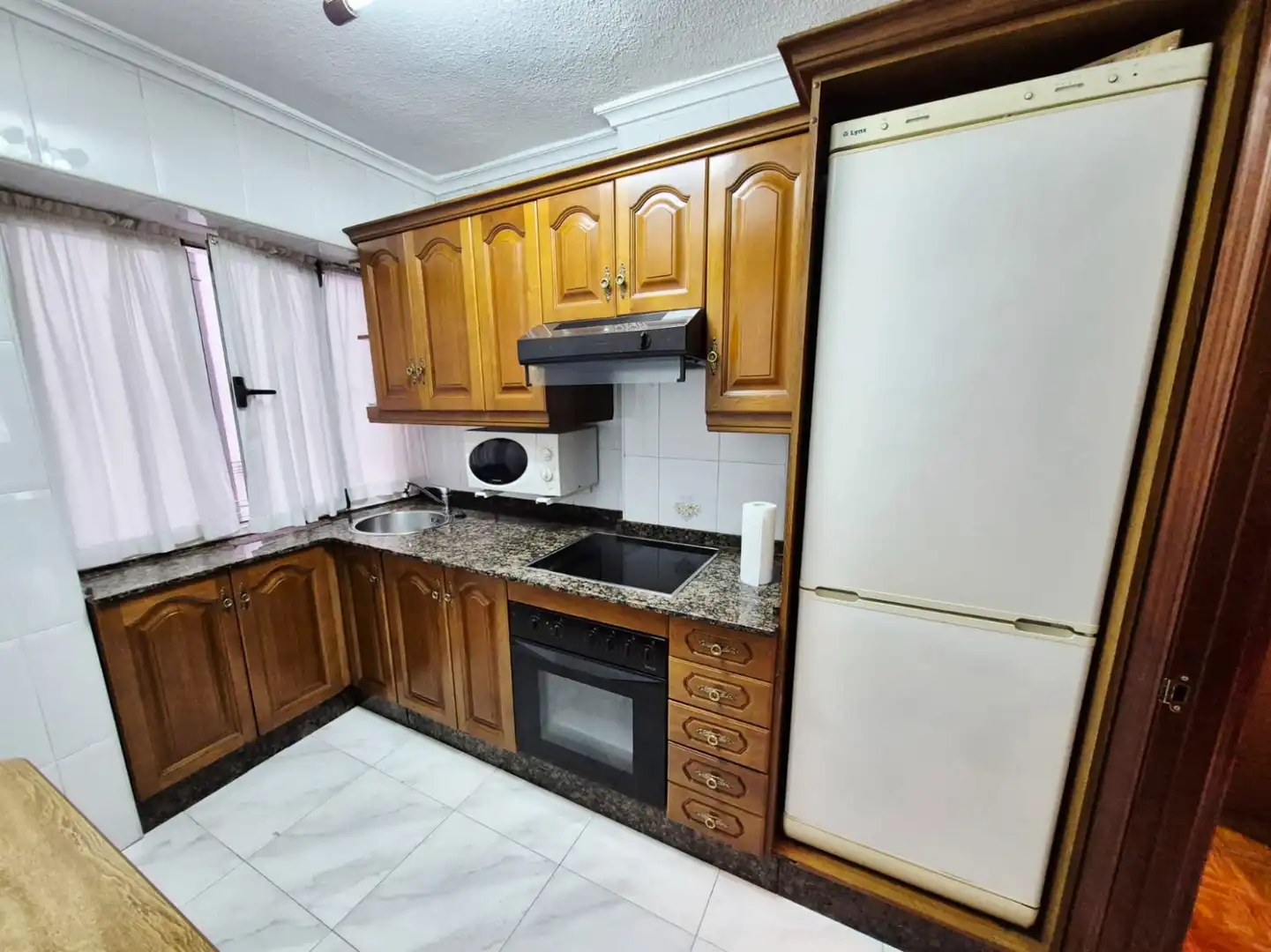 Kitchen of Flat for sale in Avilés  with Storage room and Furnished