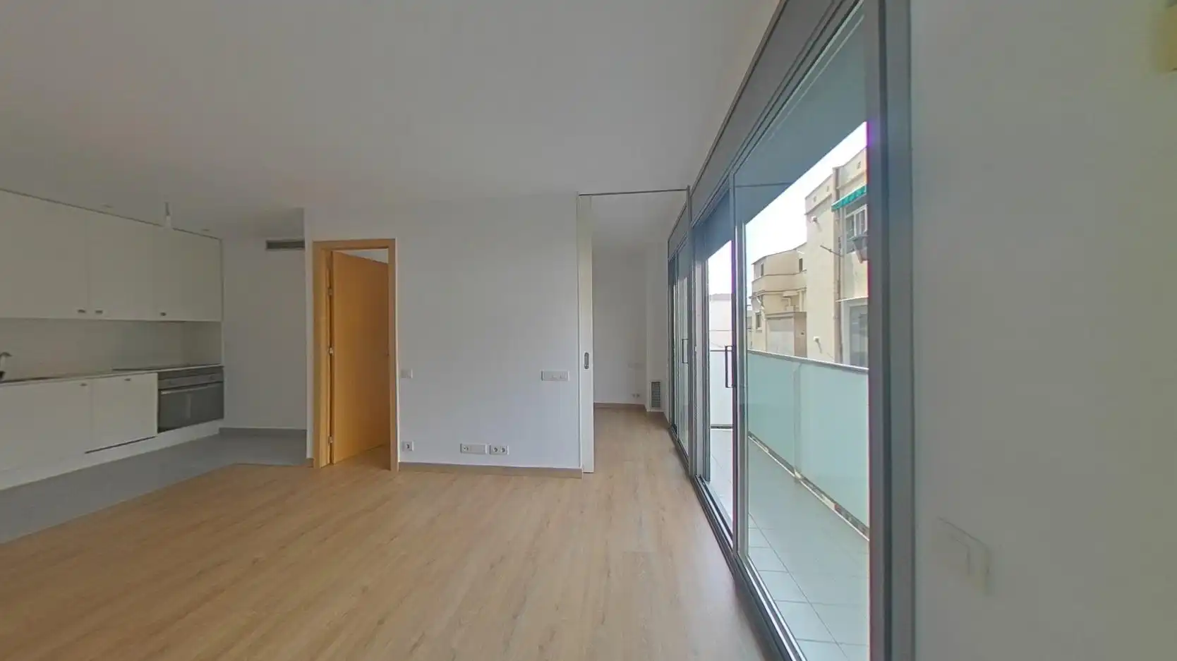 Sala d'estar de Pis en venda en Barcelona amb Terrassa i Balcó