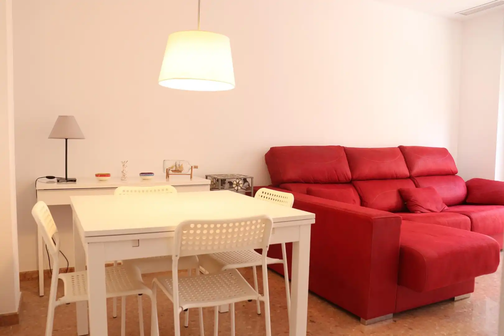 Sala d'estar de Pis de lloguer en Elche / Elx amb Aire condicionat, Moblat i Forn