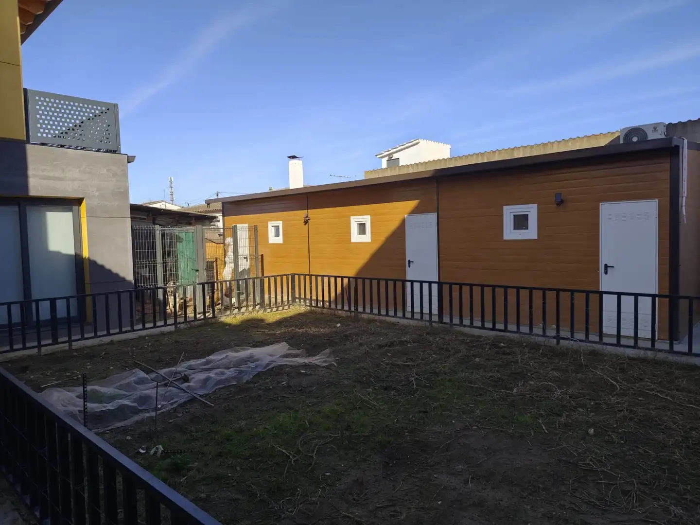Vista exterior de Casa o chalet en venta en Fontcoberta con Aire acondicionado, Calefacción y Jardín privado
