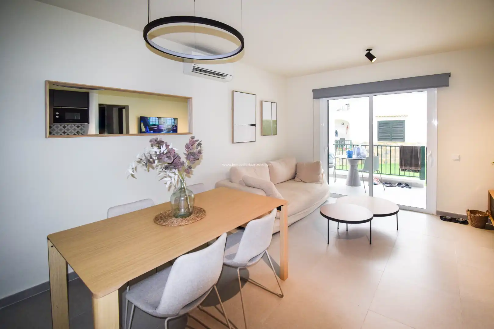 Apartamento con piscina en venta en Cala en Blanes, imagen 3