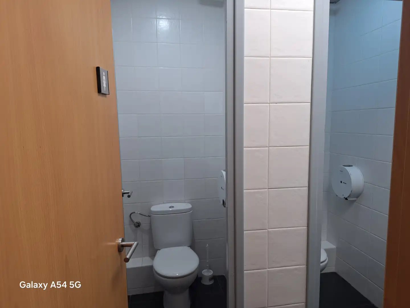 Bany de Oficina de lloguer en Barcelona amb Aire condicionat i Calefacció