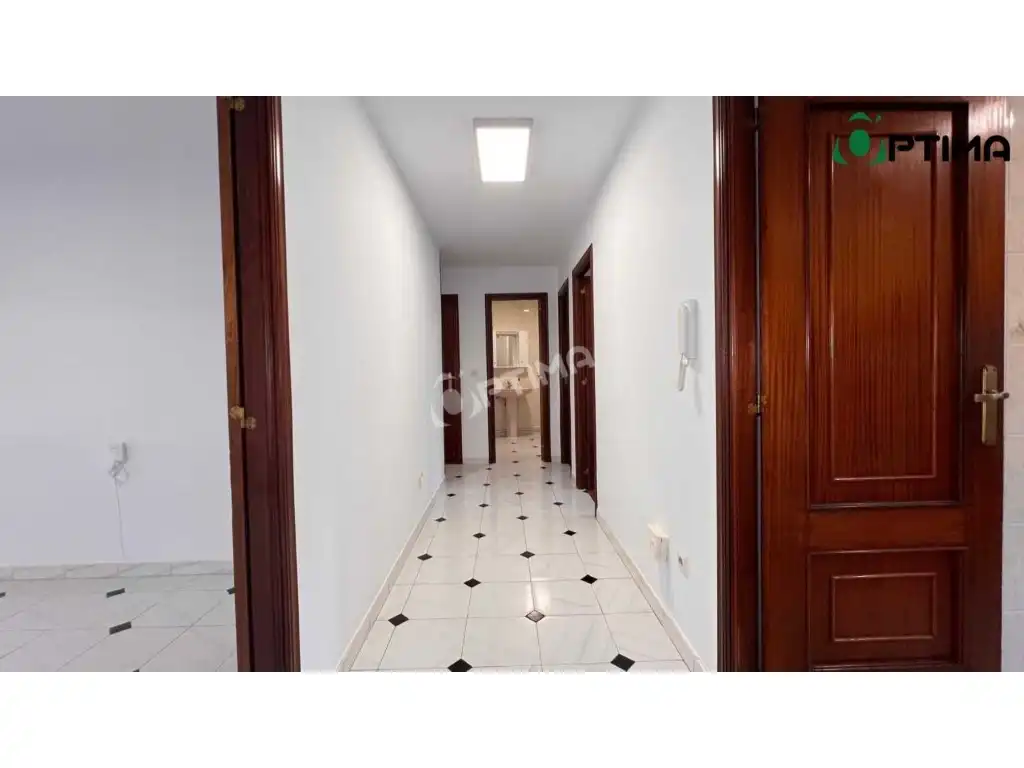 Piso en venta en Oroso