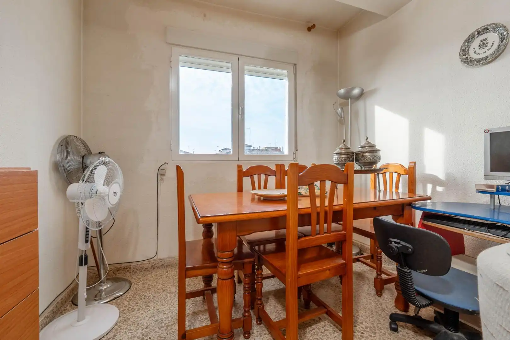 Esszimmer von Dachboden zum Verkauf in Granada mit Klimaanlage