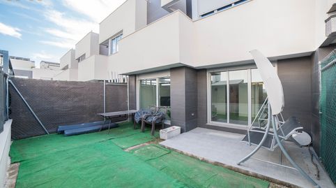 Foto 5 de Casa adosada en venta en Calle Amnistía Internacional, Perales del Río, Getafe