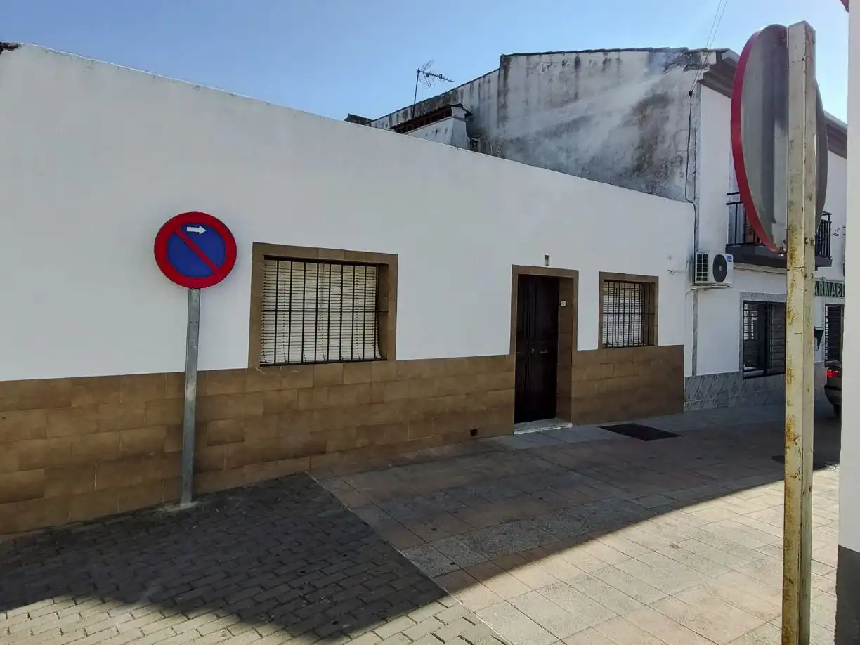 Vista exterior de Casa o chalet en venta en Táliga, Badajoz