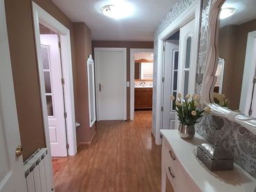 Terraced house with balcony for sale in La Roda
