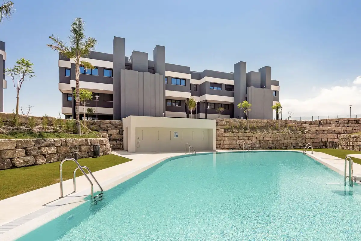Penthouse with pool for sale in Selwo, imagen 24