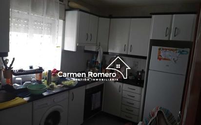 Kitchen of Flat for sale in Salamanca Capital  with Heating and Balcony