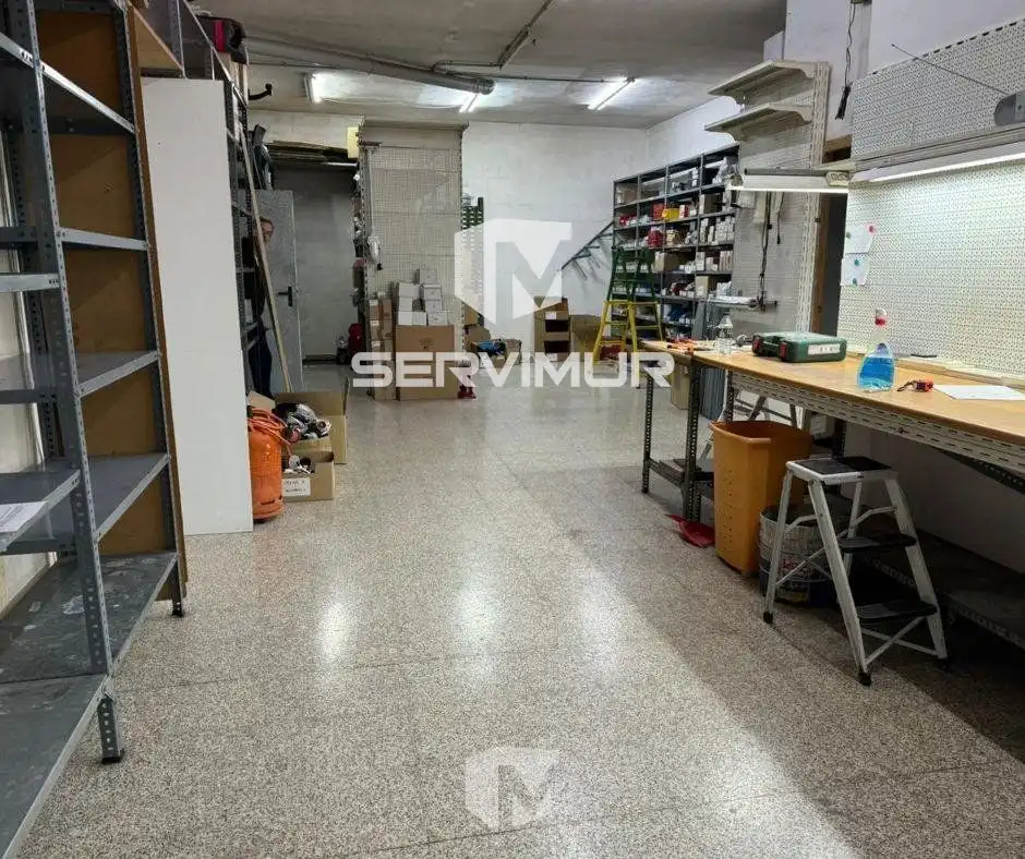 Edificio en venta en Carrer de Menéndez Pelayo, Estadi - Santa Anna