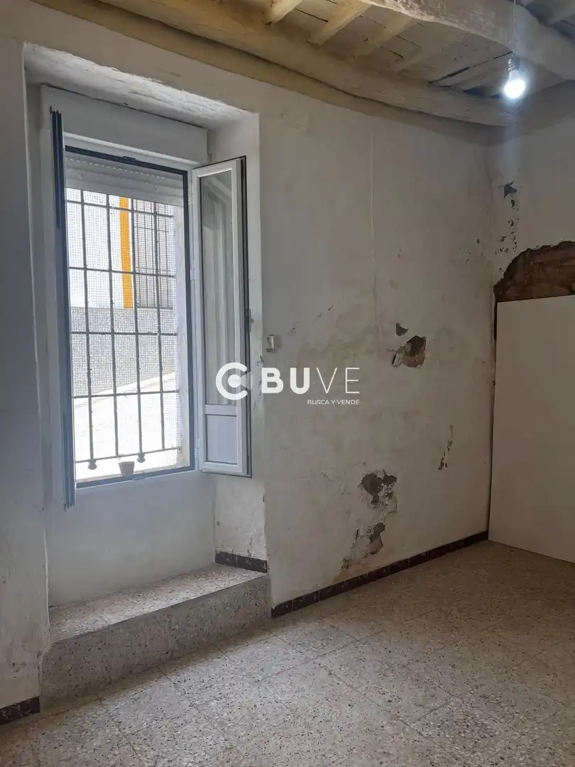 Houses for sale in Constantina