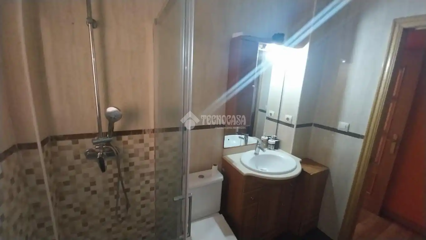 Bathroom of Flat for sale in Móstoles  with Heating